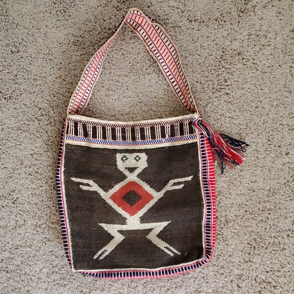 Vintage fabric purse with doublesided embroidery